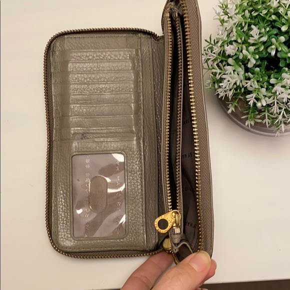 Marc Jacobs Wallet - Picture 6 of 8